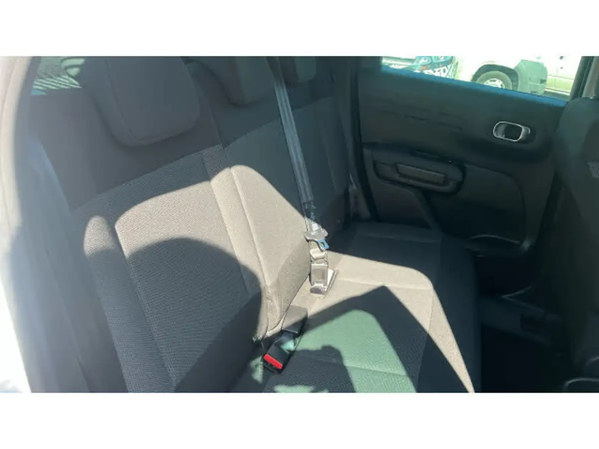 2023-citroen-c3-aircross-12-puretech-shine-110ps-big-15