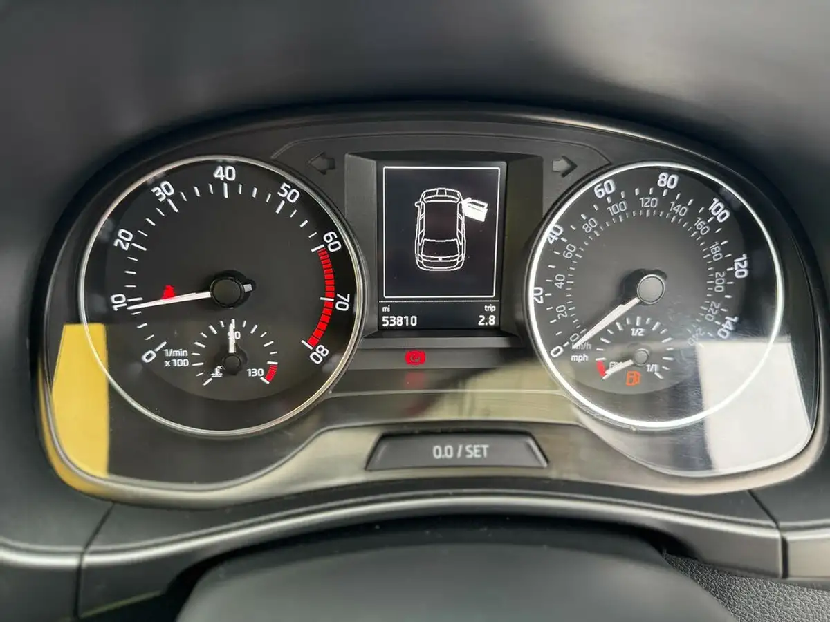 2015-skoda-fabia-12-tsi-se-l-109ps-estate-big-26