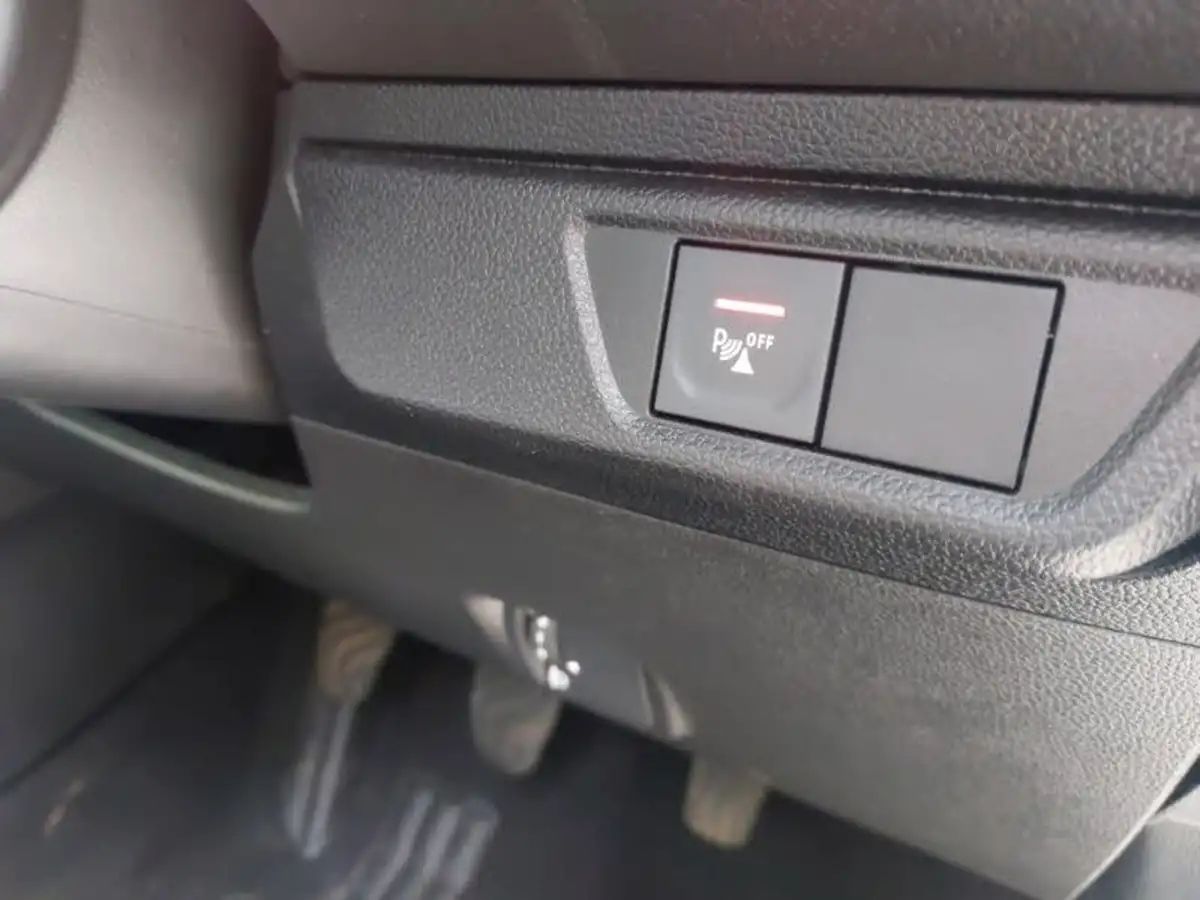 2024-dacia-sandero-stepway-10-tce-expression-90bhp-big-11