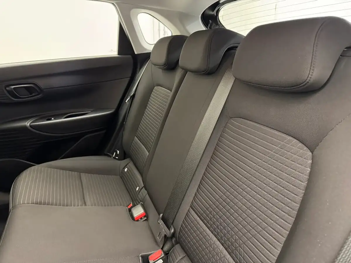 2021-hyundai-i20-10-t-gdi-element-big-10