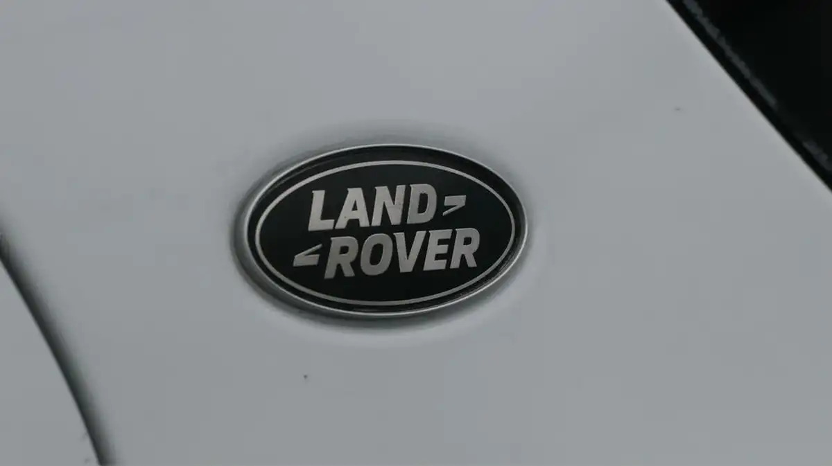 2021-land-rover-discovery-sport-20-d165-s-big-21