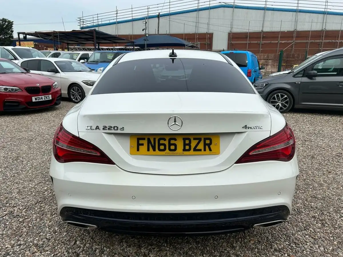 2016-mercedes-benz-cla-21d-cla-220-amg-line-4matic-coupe-4d-big-7
