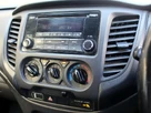 2019-mitsubishi-l200-24di-d-4life-eu6b-double-pickup-small-16