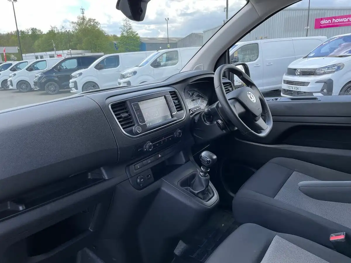 2024-vauxhall-vivaro-15td-2900-l1h1-pro-big-6