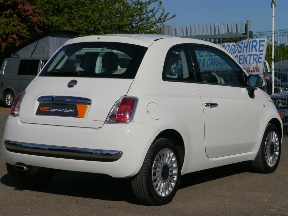 2014-fiat-500-12-lounge-big-17