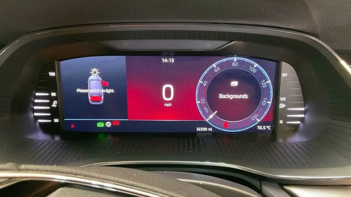 2023-skoda-octavia-20tdi-se-technology-116ps-estate-dsg-big-5