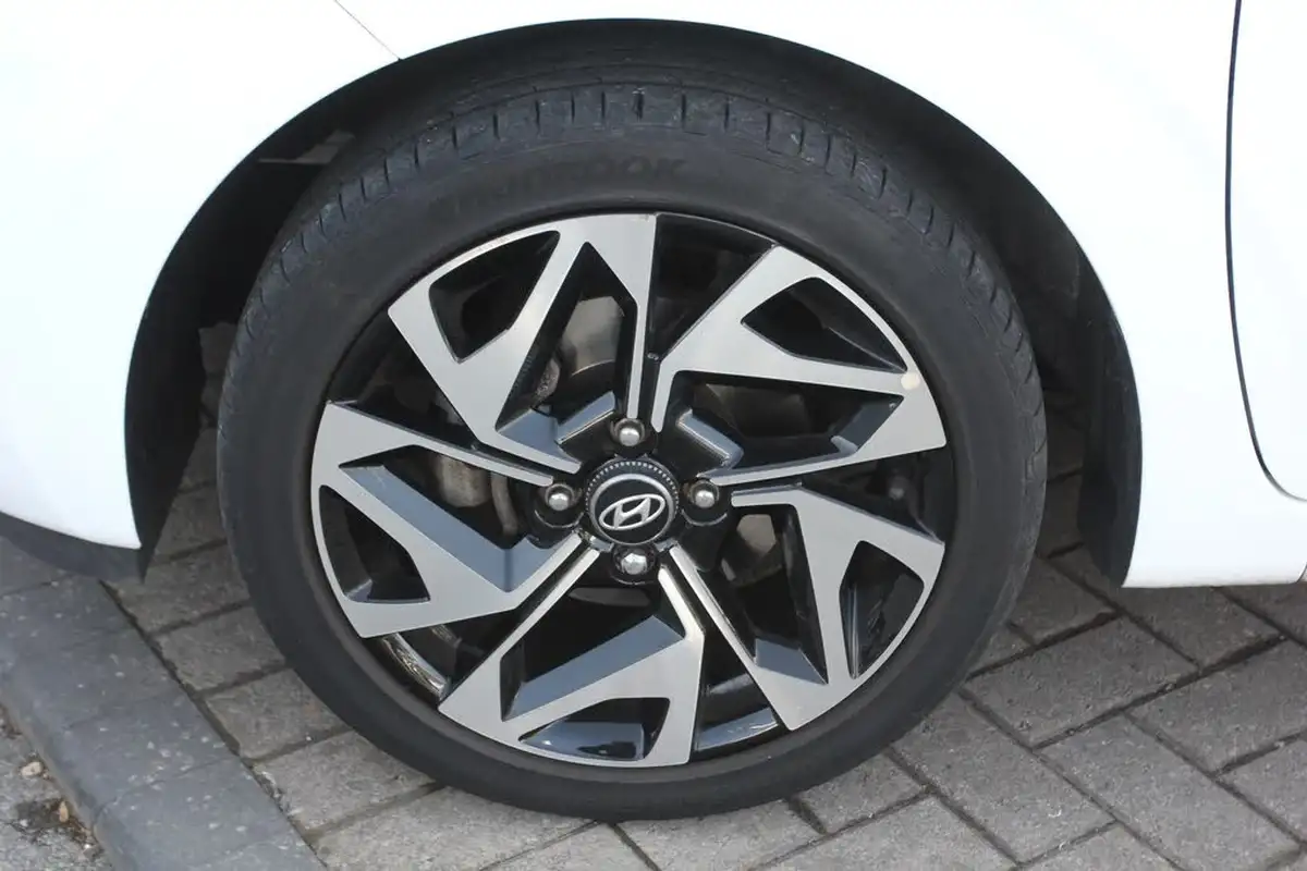 2021-hyundai-i10-10-t-gdi-n-line-big-7