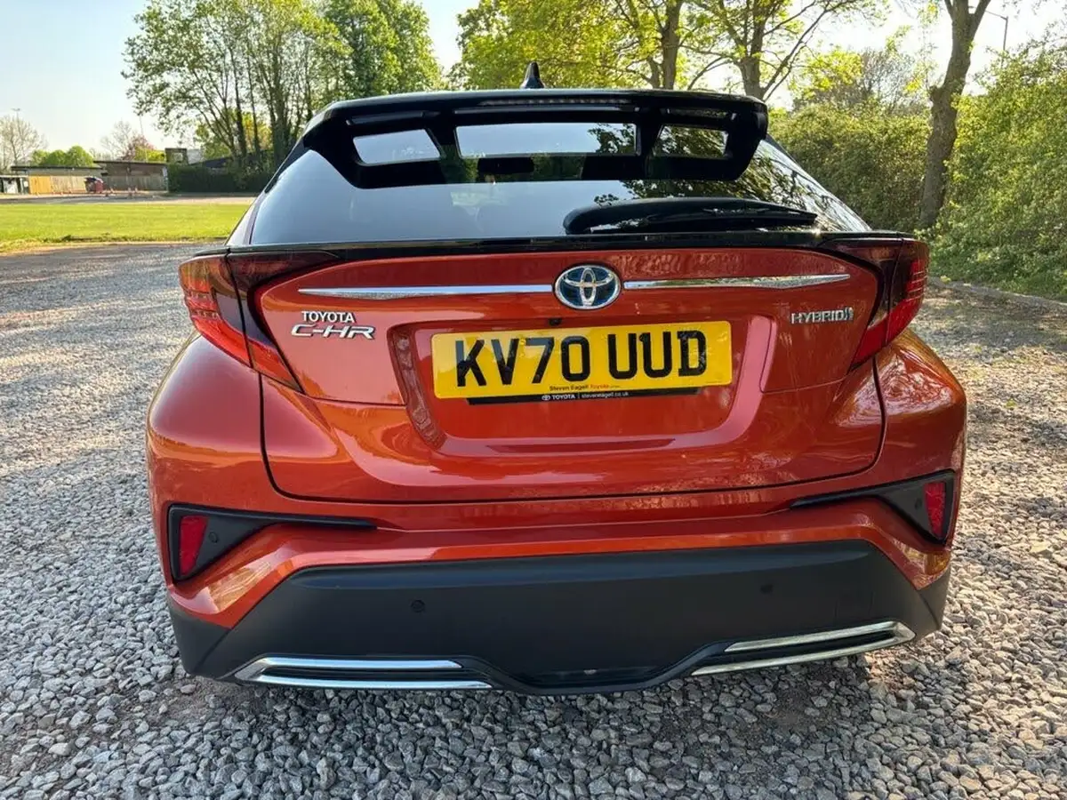 2020-toyota-c-hr-20-vvt-i-orange-edition-big-10