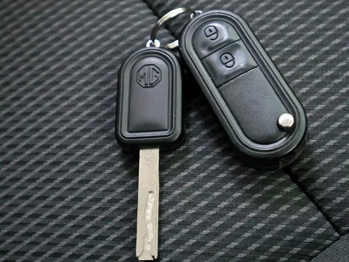 2022-mg-mg3-15-vti-tech-exclusive-nav-big-35