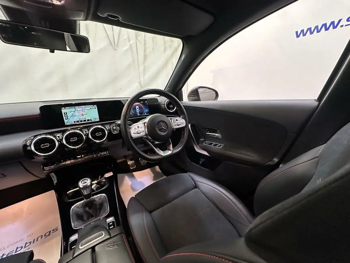 2020-mercedes-benz-a-class-13-a200-amg-line-hatchback-5d-big-21