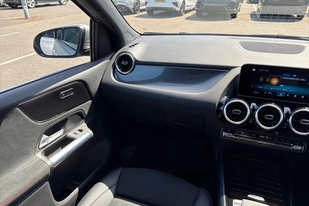 2020-mercedes-benz-b-class-20d-b200d-amg-line-executive-big-19