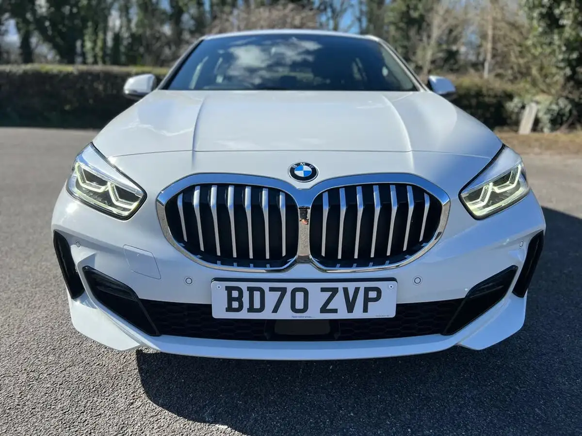 2020-bmw-1-series-20td-120d-xdrive-m-sport-big-6