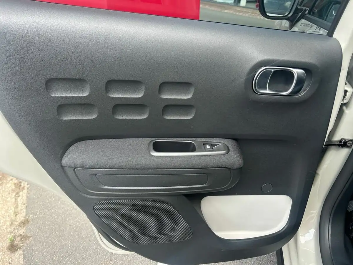 2022-citroen-c3-12-puretech-shine-plus-110ps-ss-big-37