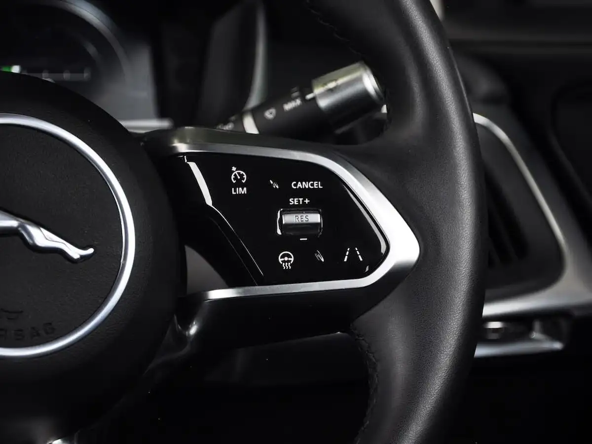 2019-jaguar-i-pace-ev400-hse-big-77