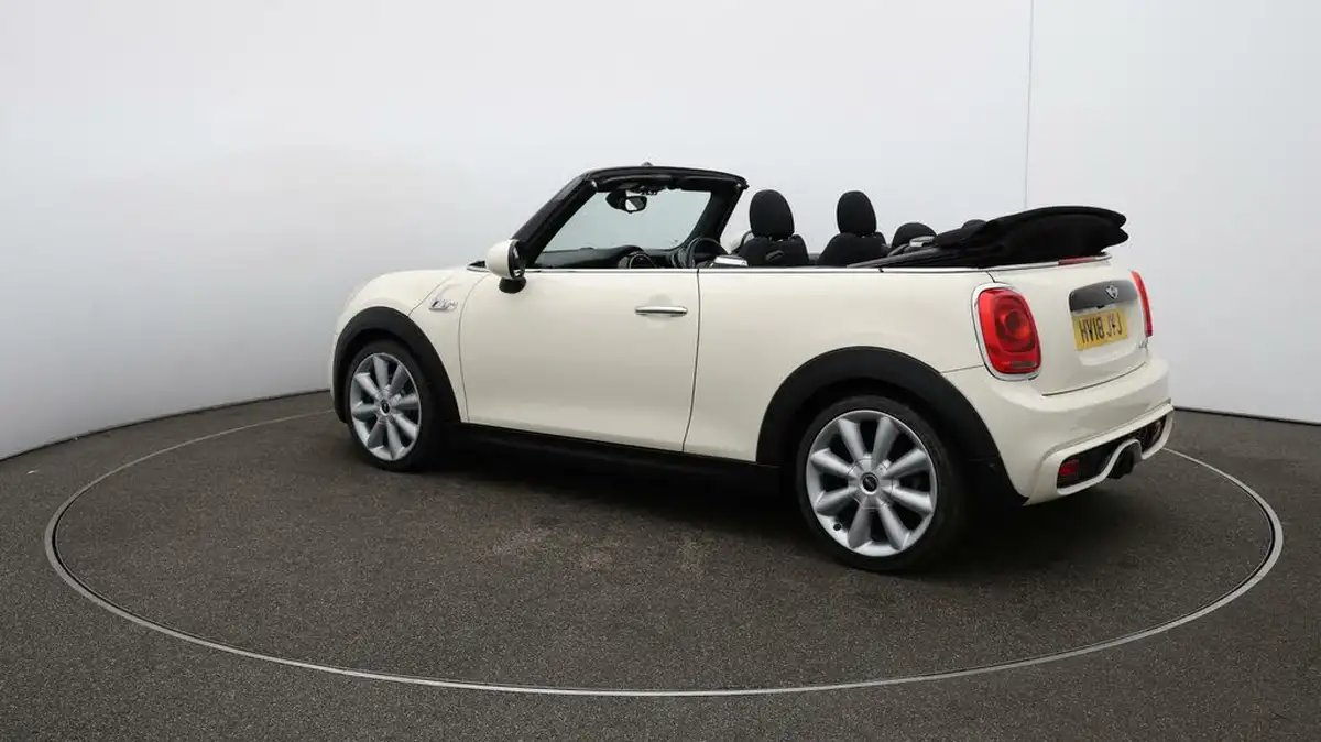 2018-mini-cooper-20-cooper-s-series-ii-ss-convertible-2d-big-36