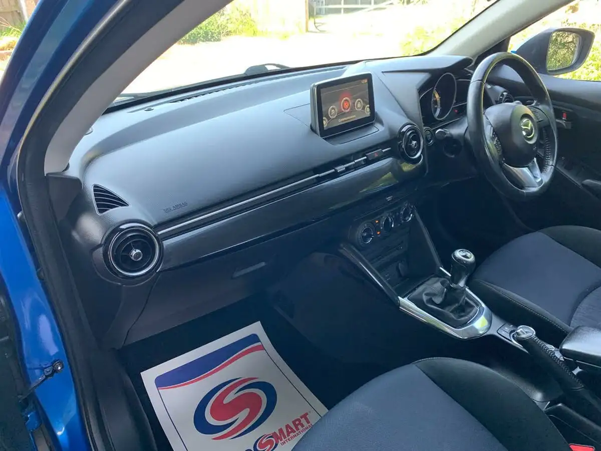 2015-mazda-mazda2-15-se-l-90ps-big-7