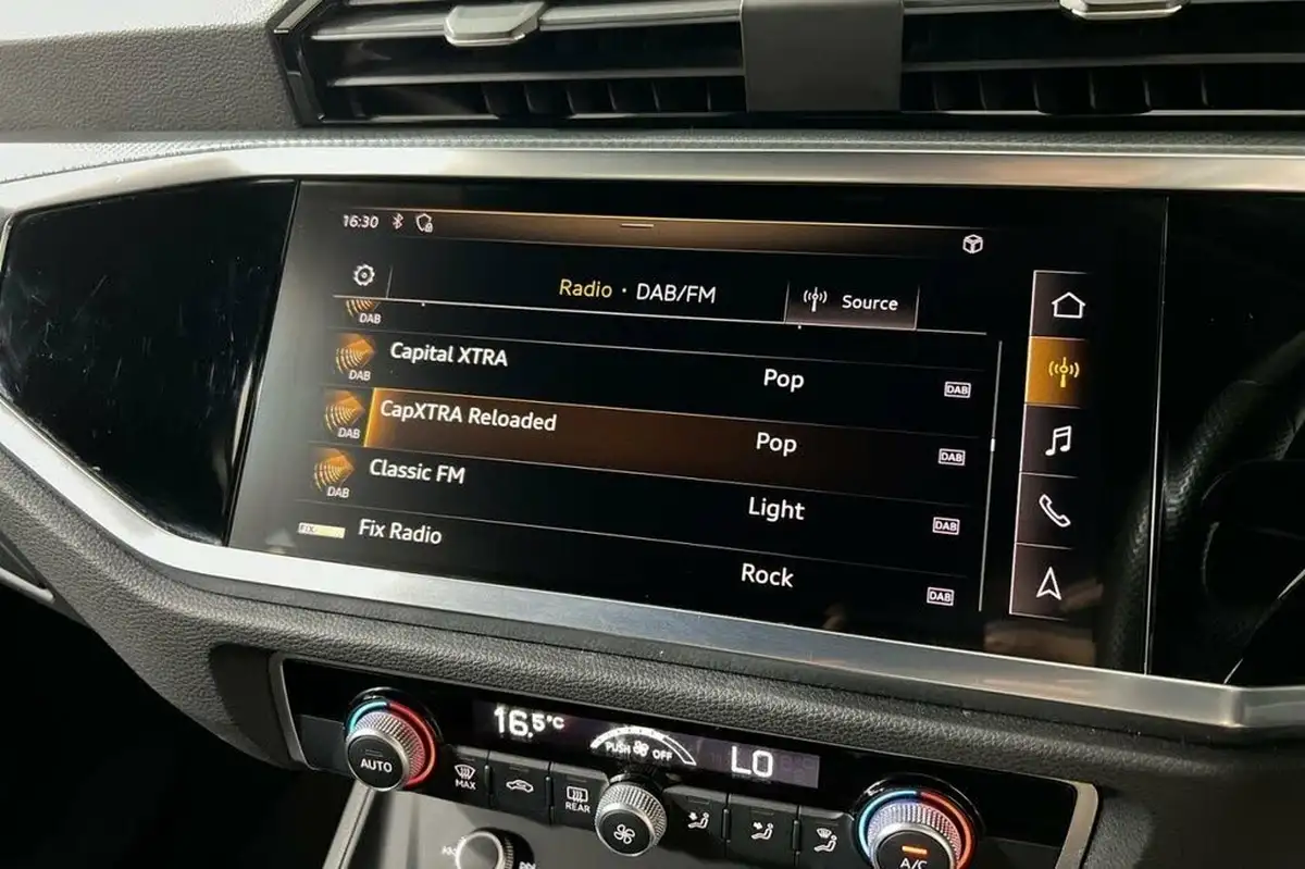 2019-audi-q3-20-40-tfsi-s-line-big-16