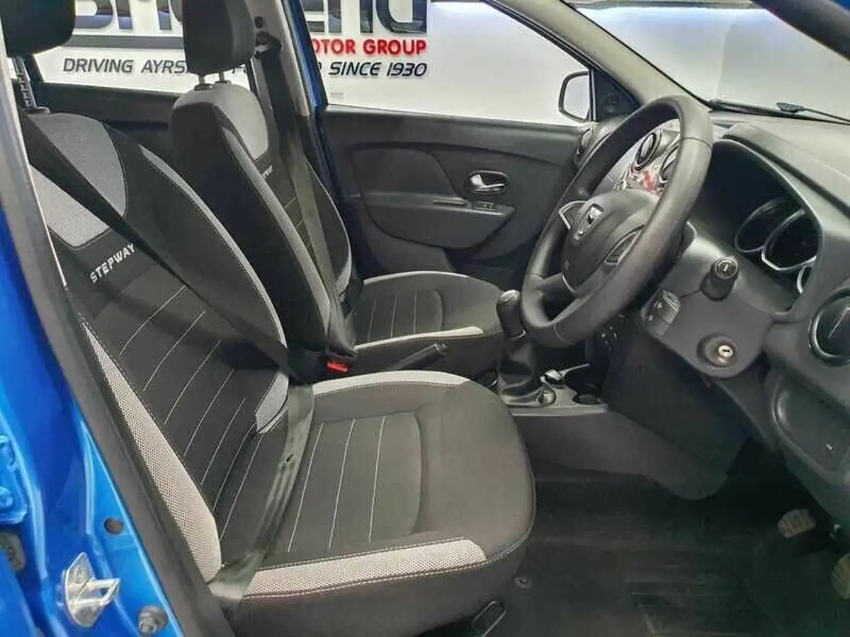 2019-dacia-sandero-stepway-09-tce-essential-big-11