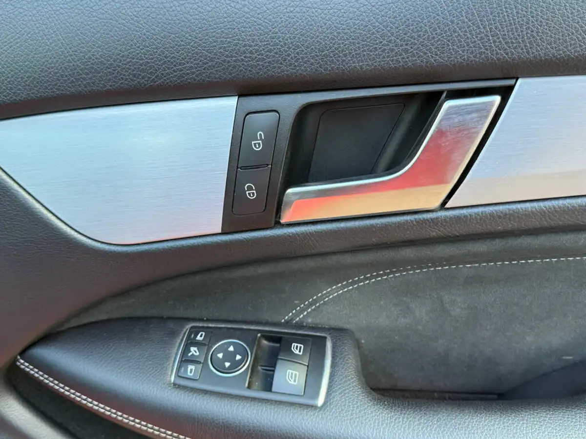2015-mercedes-benz-c-class-16-c180-amg-sport-edition-premium-7g-tronic-plus-big-14