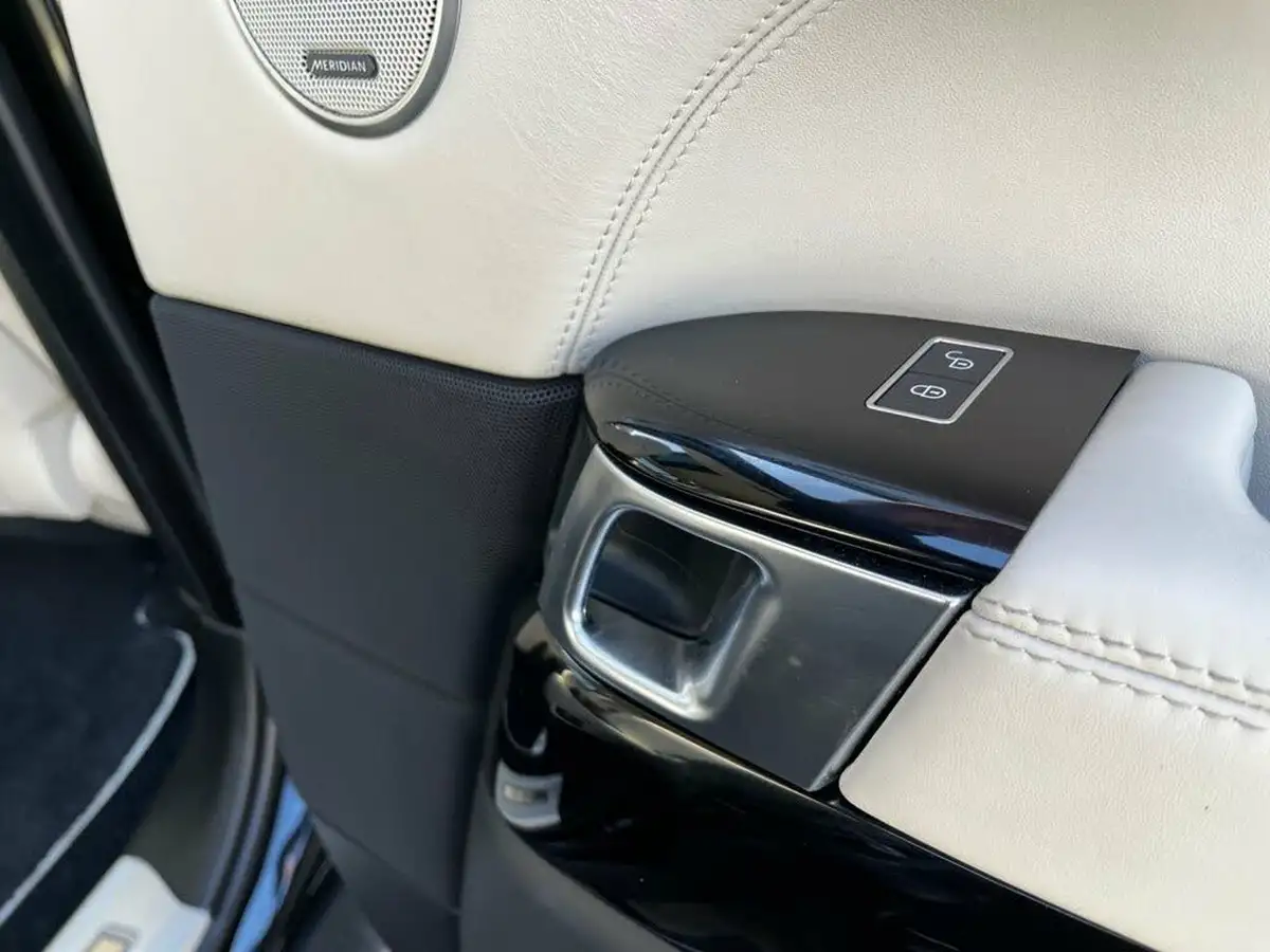 2019-land-rover-range-rover-44-sdv8-autobiography-ss-big-29