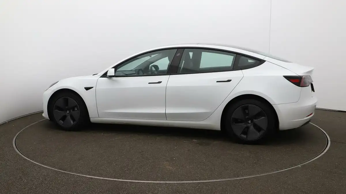 2021-tesla-model-3-e-long-range-4x4-big-57