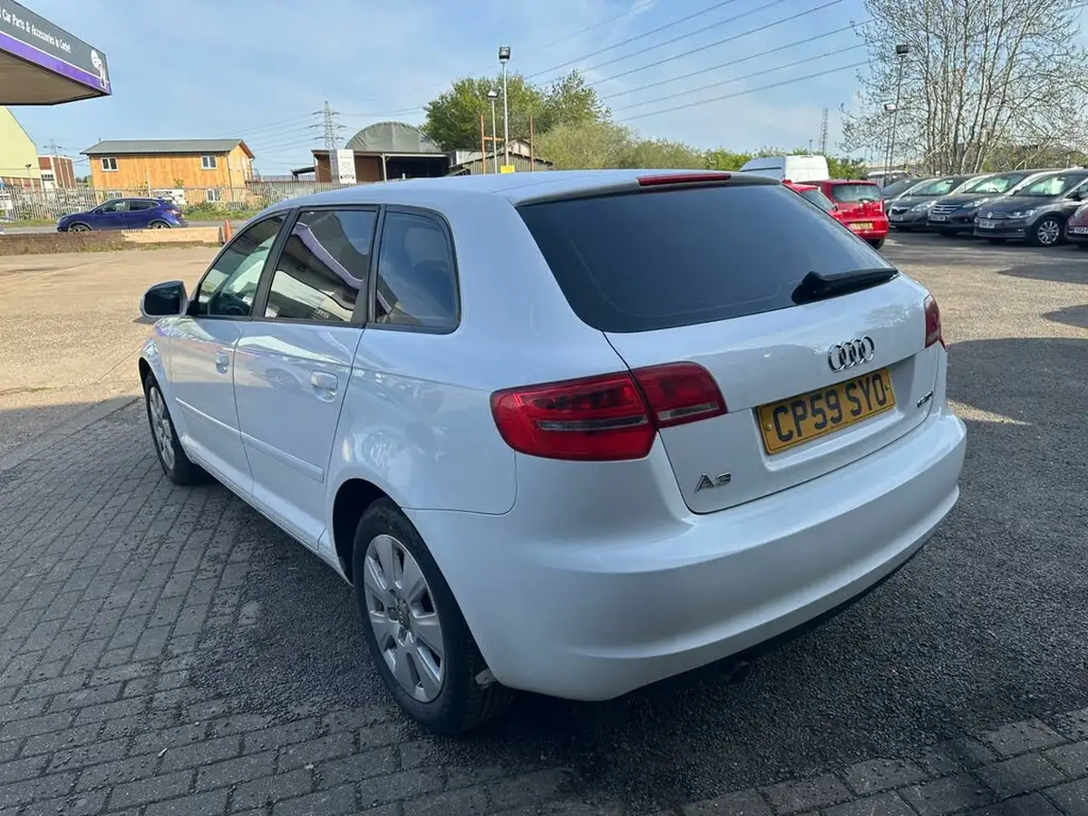 2010-audi-a3-16td-105ps-sportback-5d-big-3