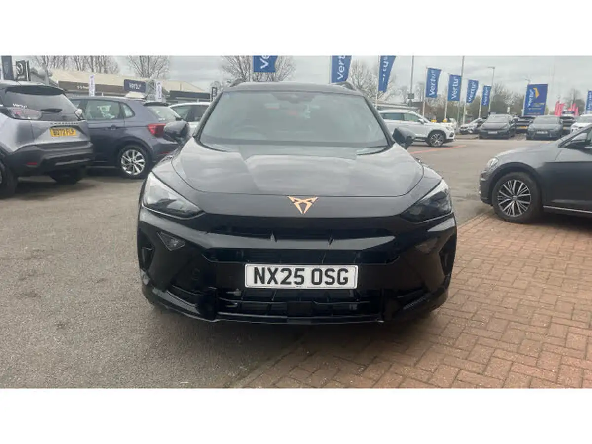 2025-cupra-formentor-15-e-hybrid-vz1-big-27
