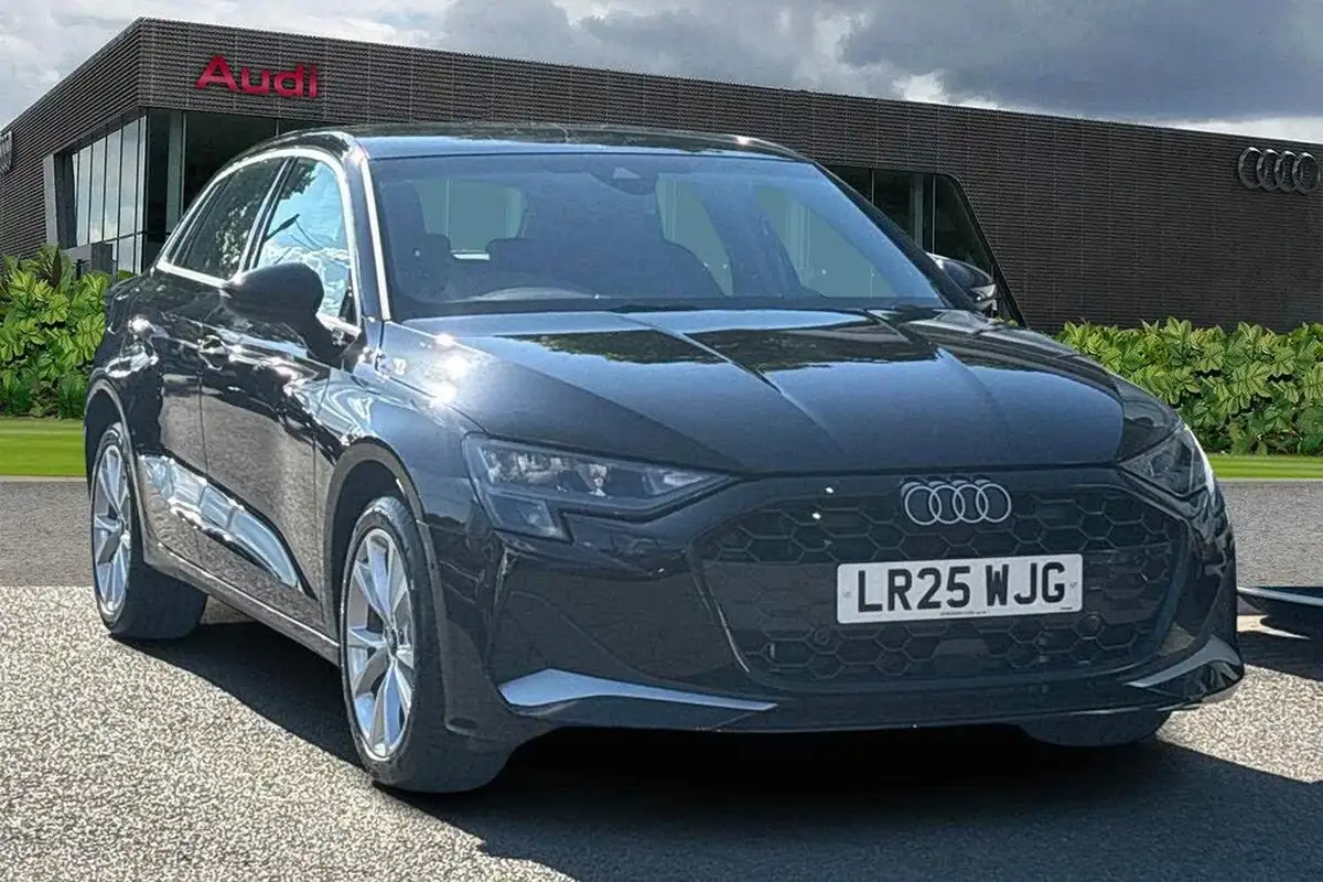 2025-audi-a3-15-40-tfsi-e-sport-big-0