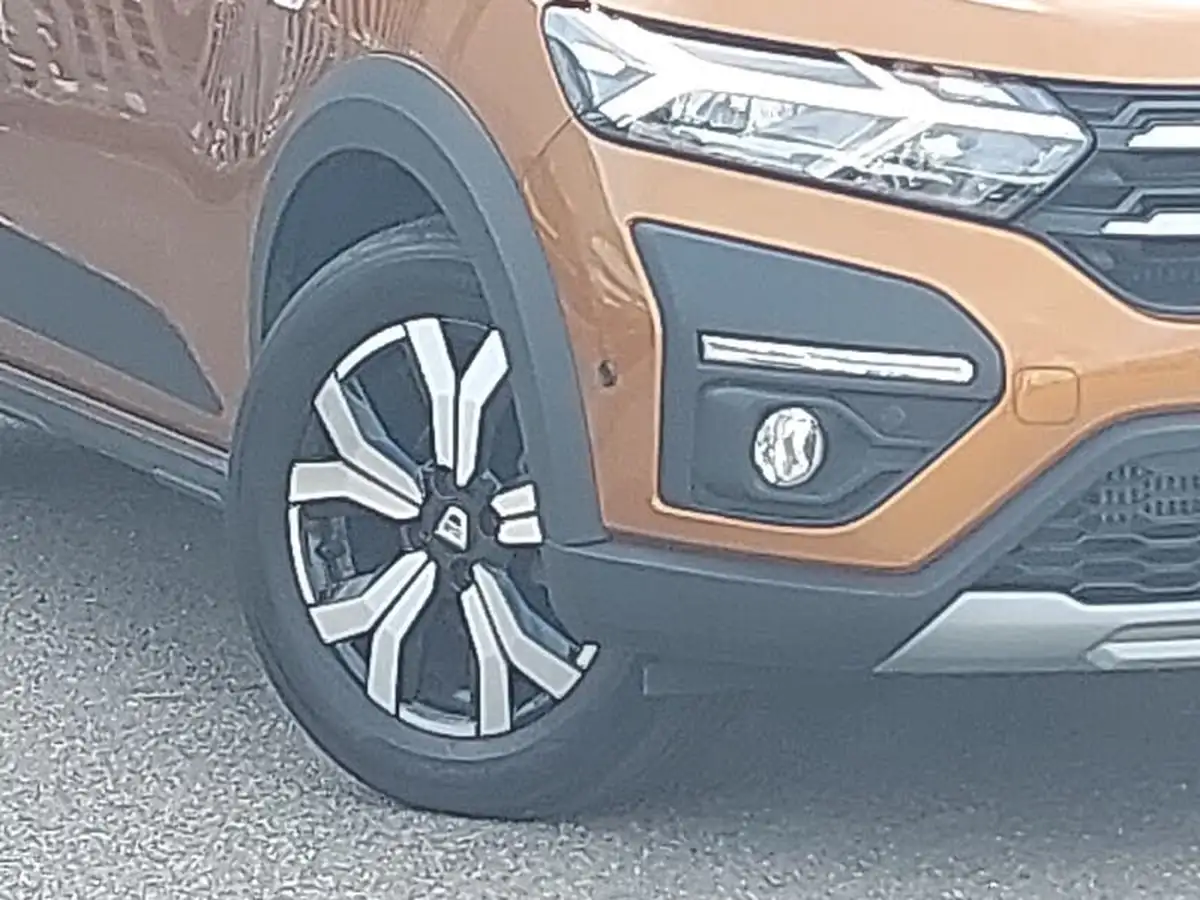 2021-dacia-sandero-stepway-10-tce-prestige-90bhp-big-8