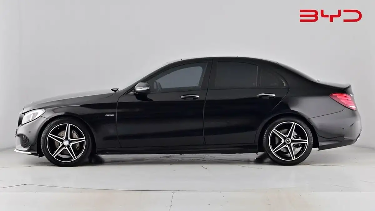2016-mercedes-benz-c-class-21d-c220d-amg-line-170ps-premium-plusss-saloon-4d-auto-big-5