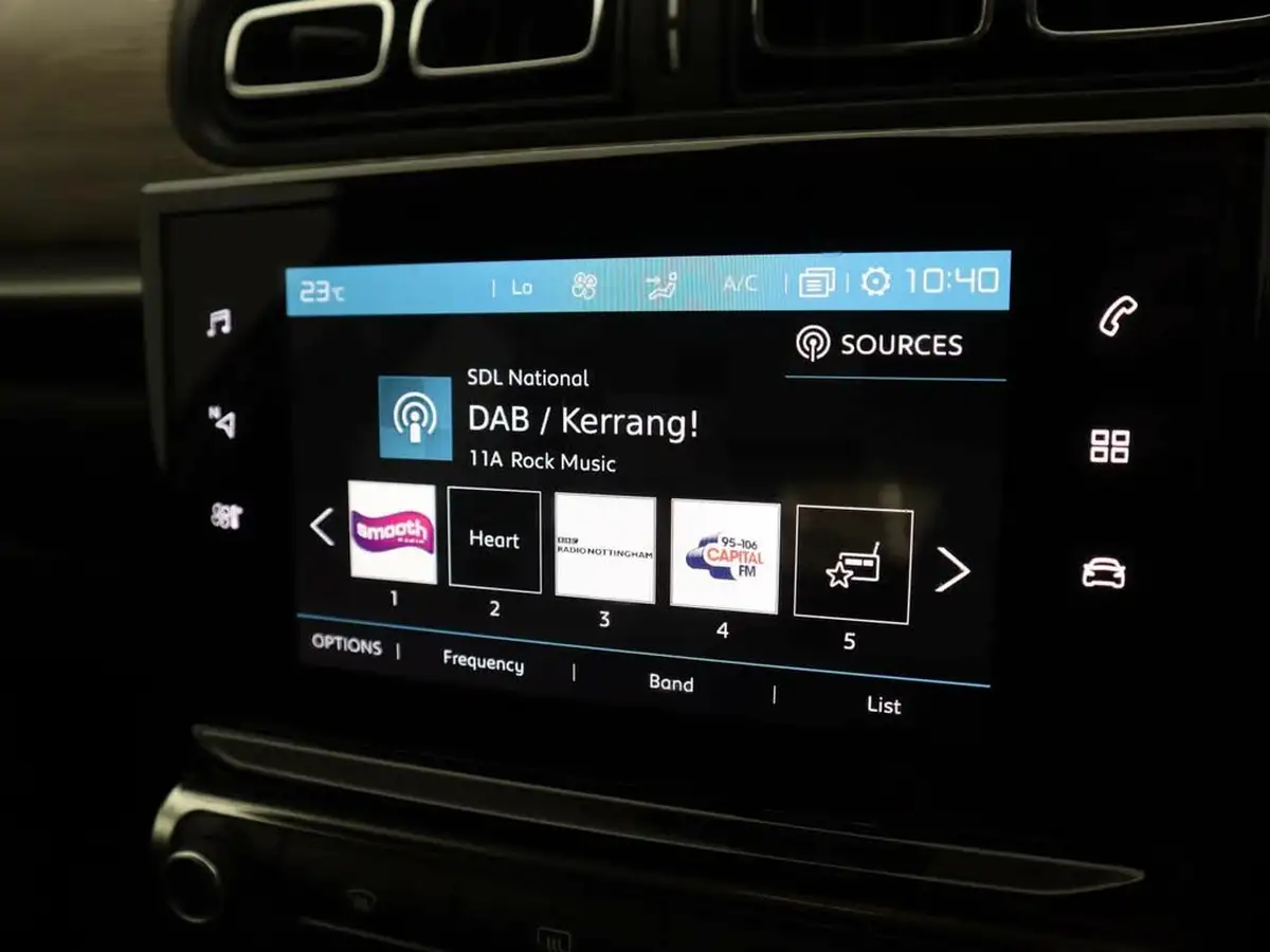 2021-citroen-c3-12-puretech-shine-plus-110ps-eat6-big-18
