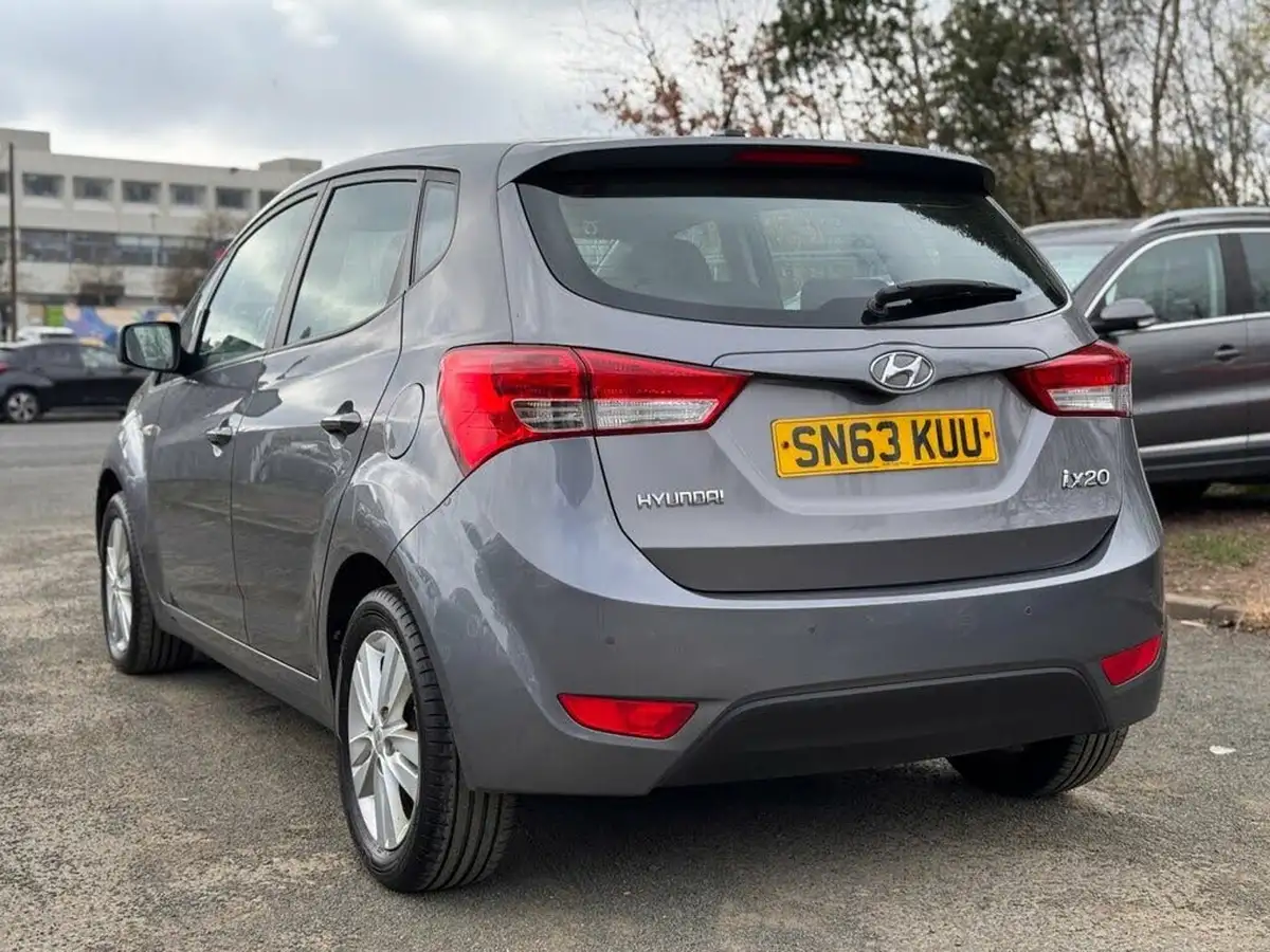 2013-hyundai-ix20-16-active-123bhp-big-4