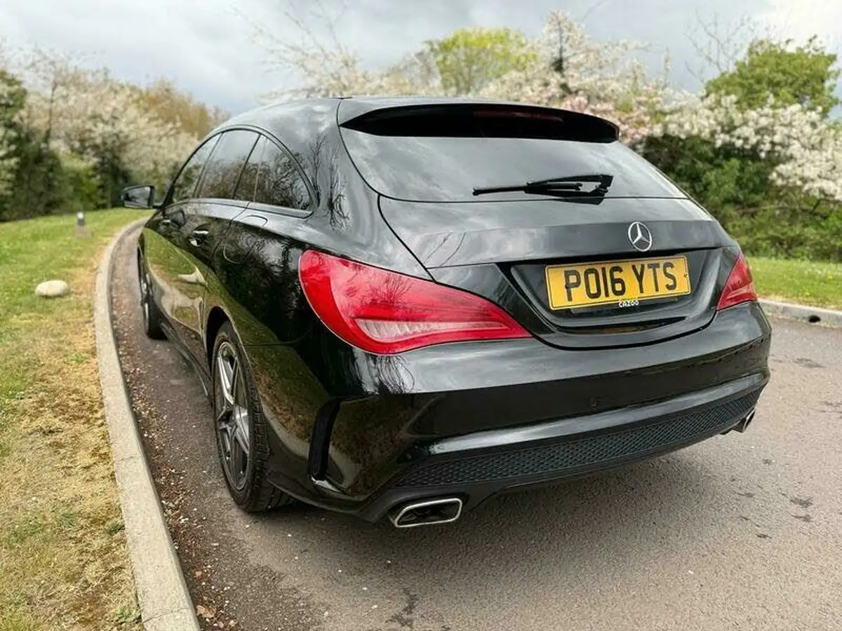 2016-mercedes-benz-cla-21d-cla220-amg-sport-ss-shooting-brake-5d-big-16