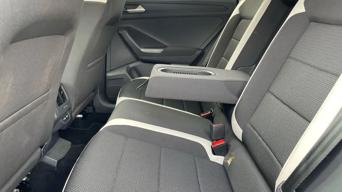 2021-volkswagen-t-roc-15-tsi-sel-dsg-big-13