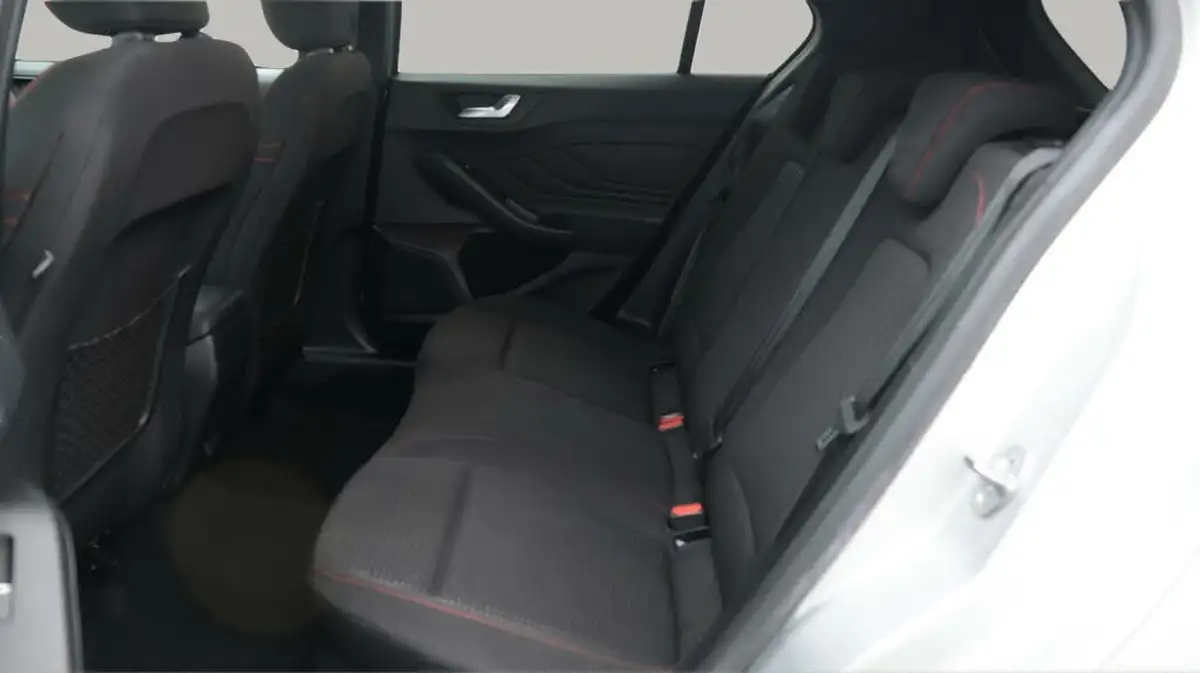 2022-ford-focus-10t-st-line-125ps-hatchback-big-16