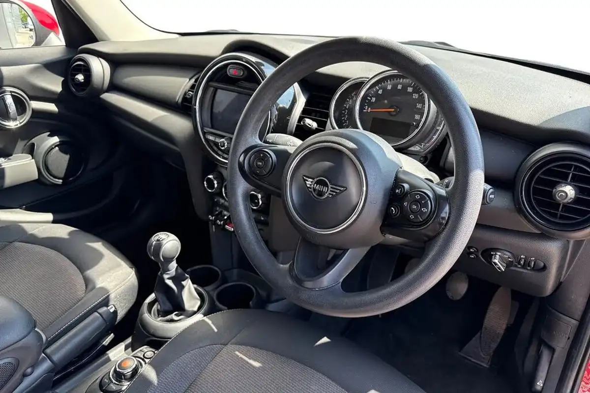 2019-mini-cooper-15-one-classic-101bhp-5d-big-13