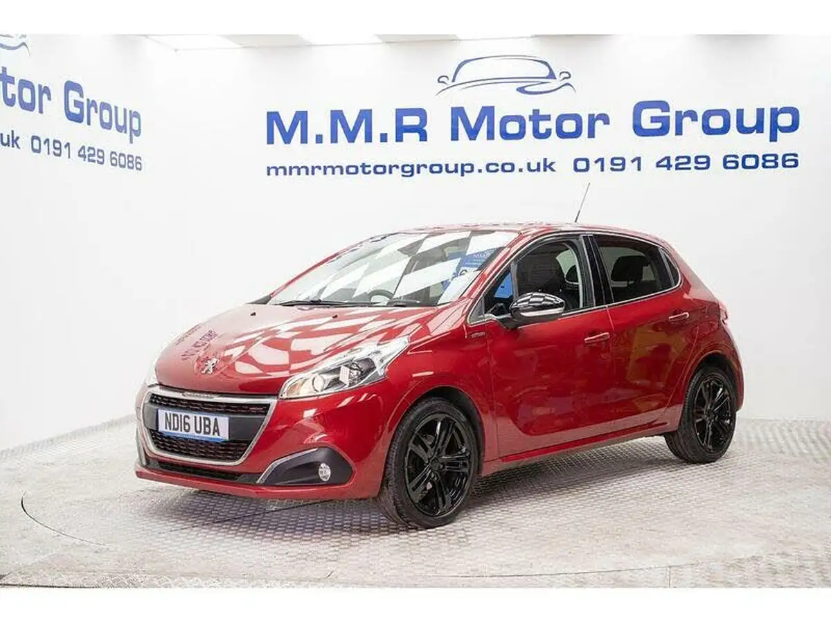 2016-peugeot-208-12-puretech-gt-line-5d-big-2