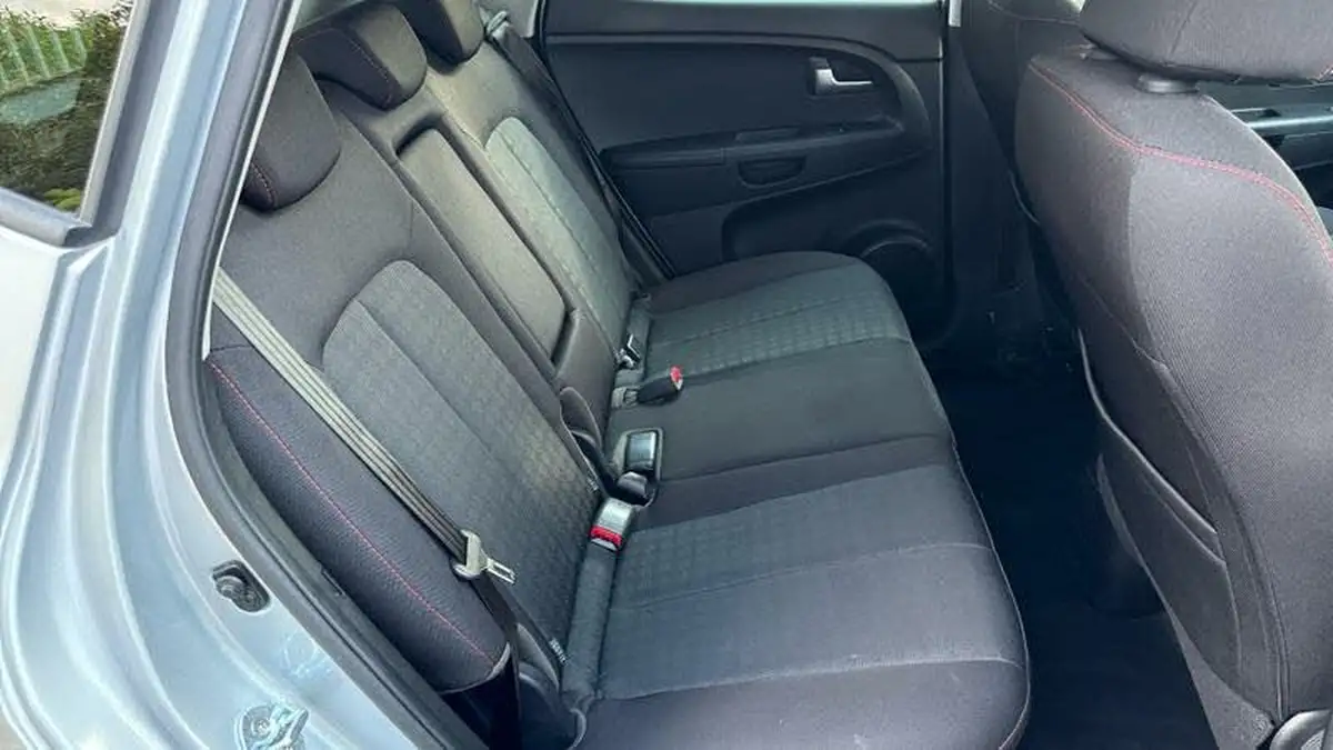 2017-kia-venga-14-sr7-big-36