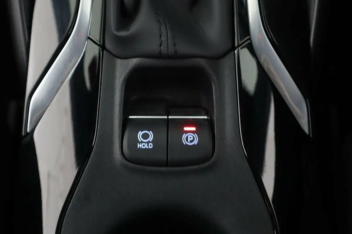 2021-toyota-corolla-18-vvt-i-icon-tech-spare-wheel-touring-sports-5d-big-20