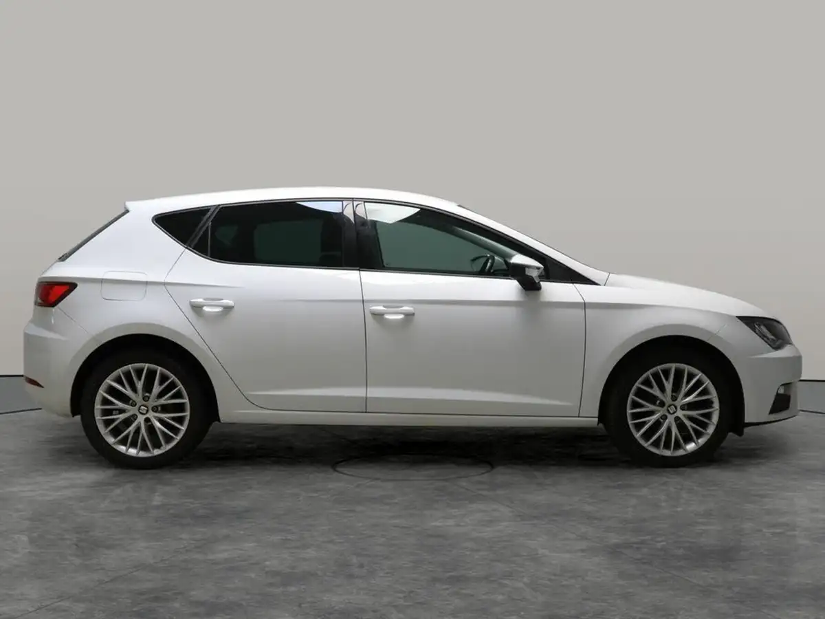 2018-seat-leon-10-tsi-se-dynamic-hatchback-big-8