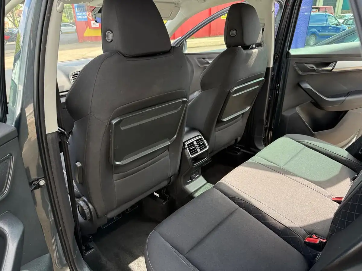 2021-skoda-karoq-15-tsi-se-technology-dsg-big-13