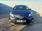 2016-toyota-yaris-15-vvt-i-design-hybrid-small-7