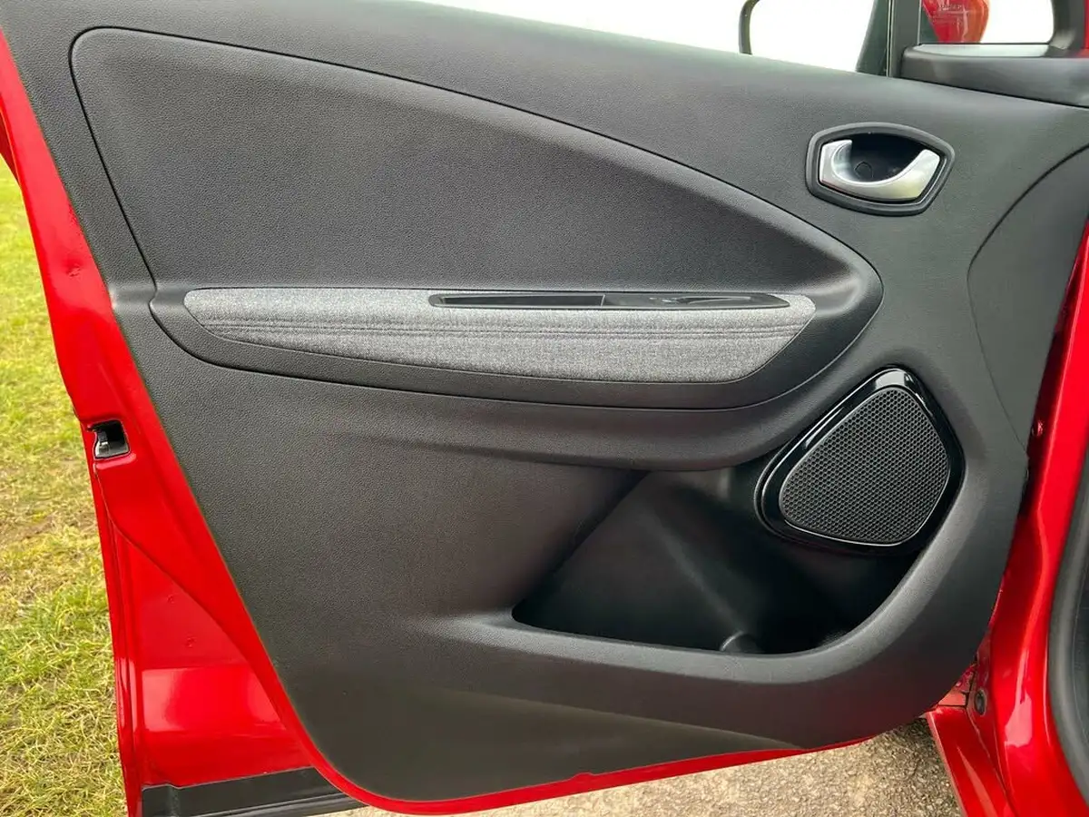 2021-renault-zoe-e-i-gt-line-big-24