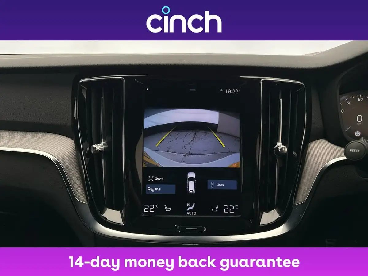 2021-volvo-v60-20-t6-r-design-350bhp-plug-in-hybrid-big-38