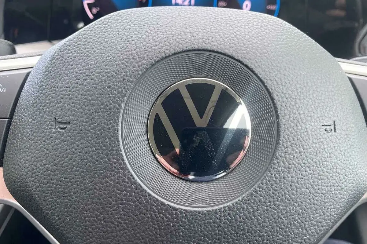 2022-volkswagen-golf-15-tsi-life-130ps-hatchback-big-26