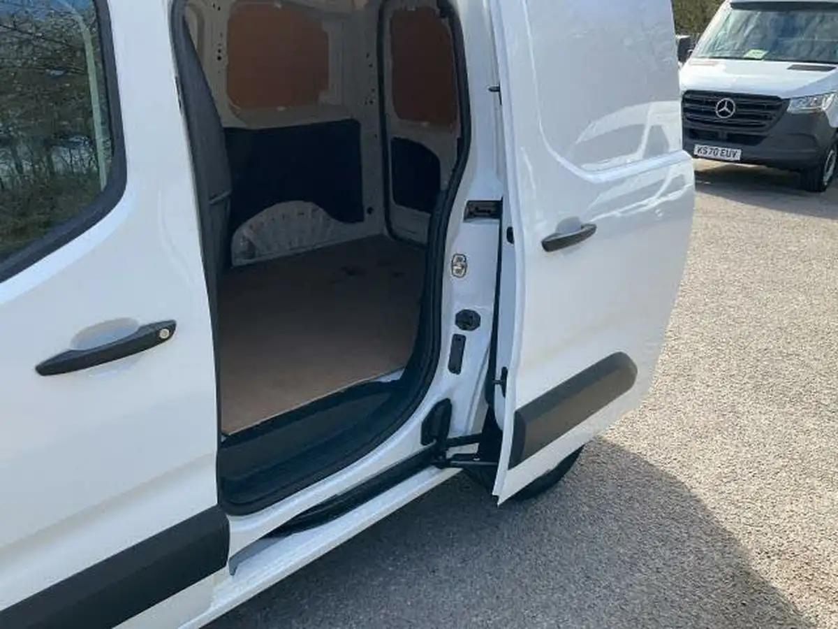 2022-peugeot-partner-15-bluehdi-1000-professional-premium-100pseu6d-big-7