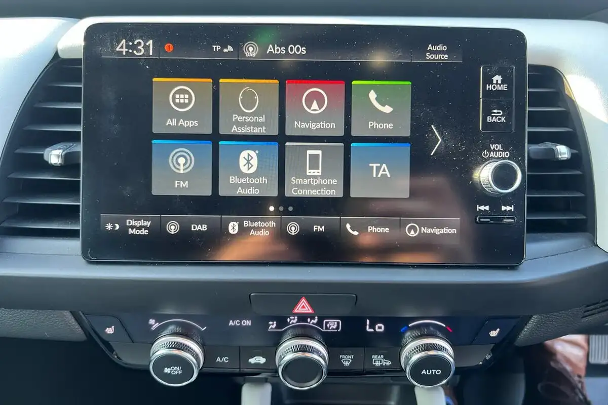 2020-honda-jazz-15-i-mmd-ex-big-12