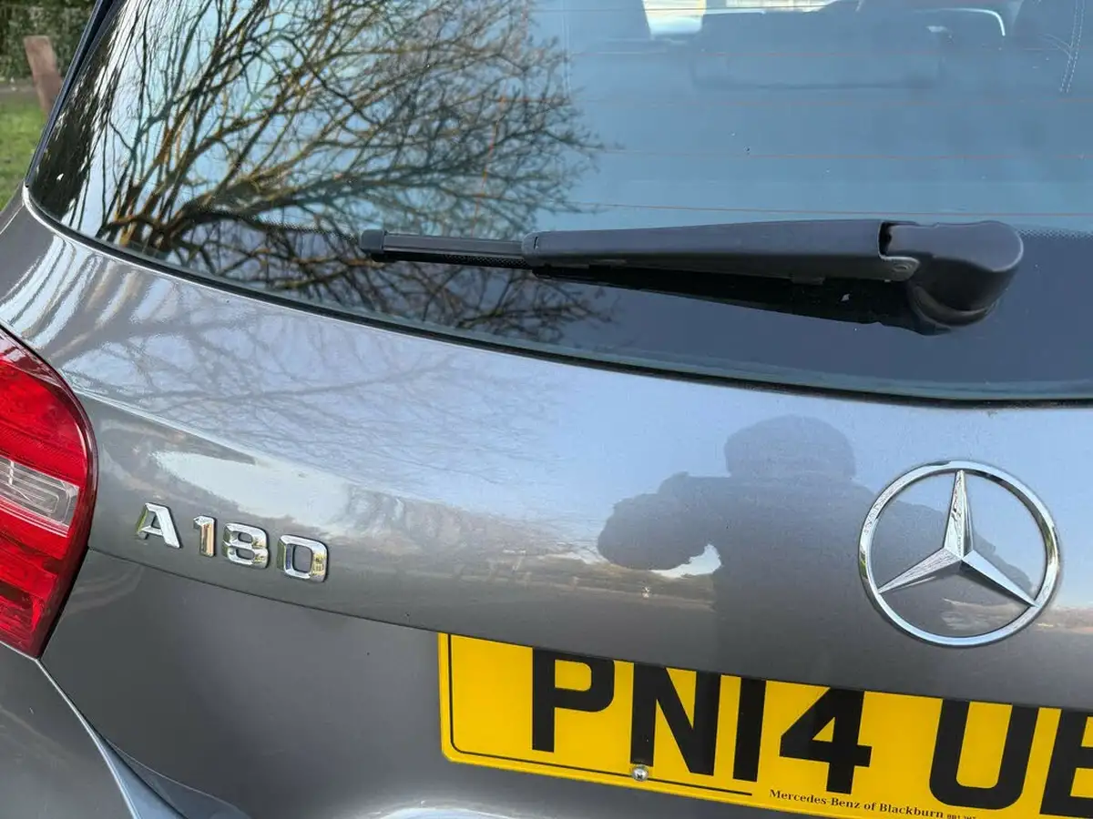 2014-mercedes-benz-a-class-16-a180-se-big-36