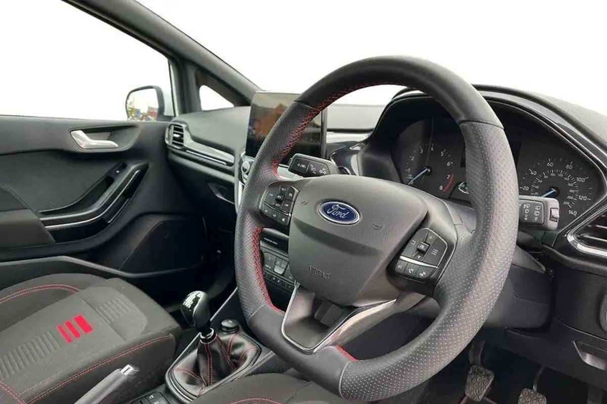 2022-ford-fiesta-big-8
