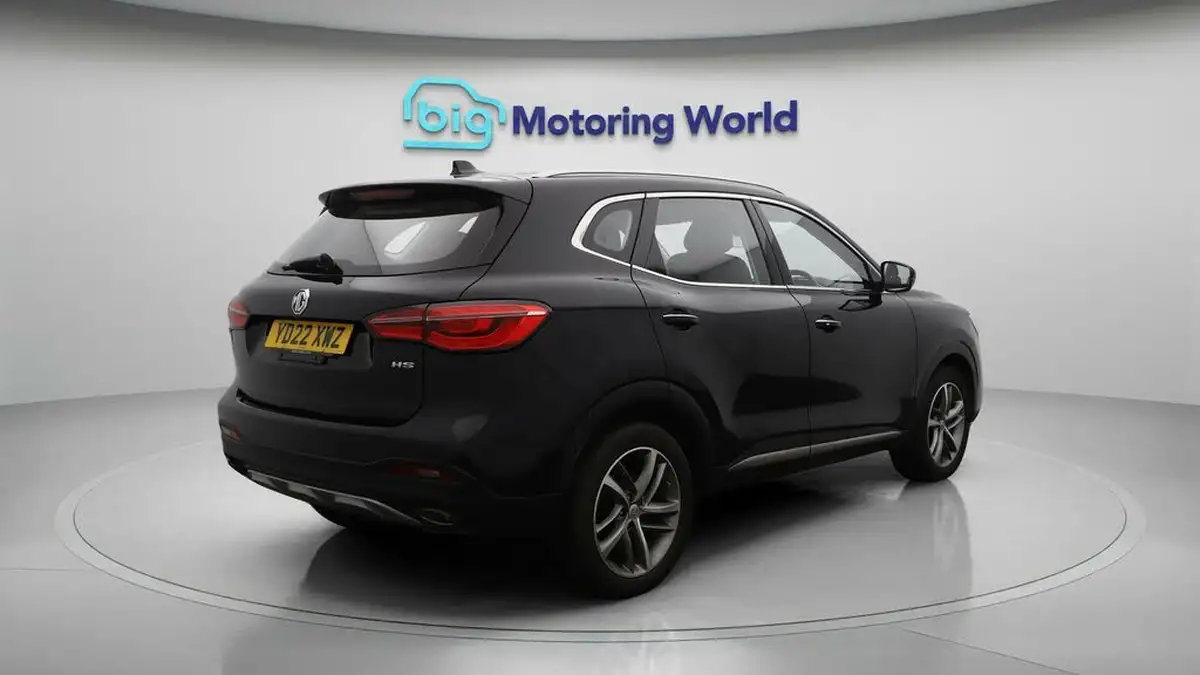 2022-mg-hs-15t-gdi-excite-162ps-big-7